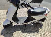Scooter elétrica
