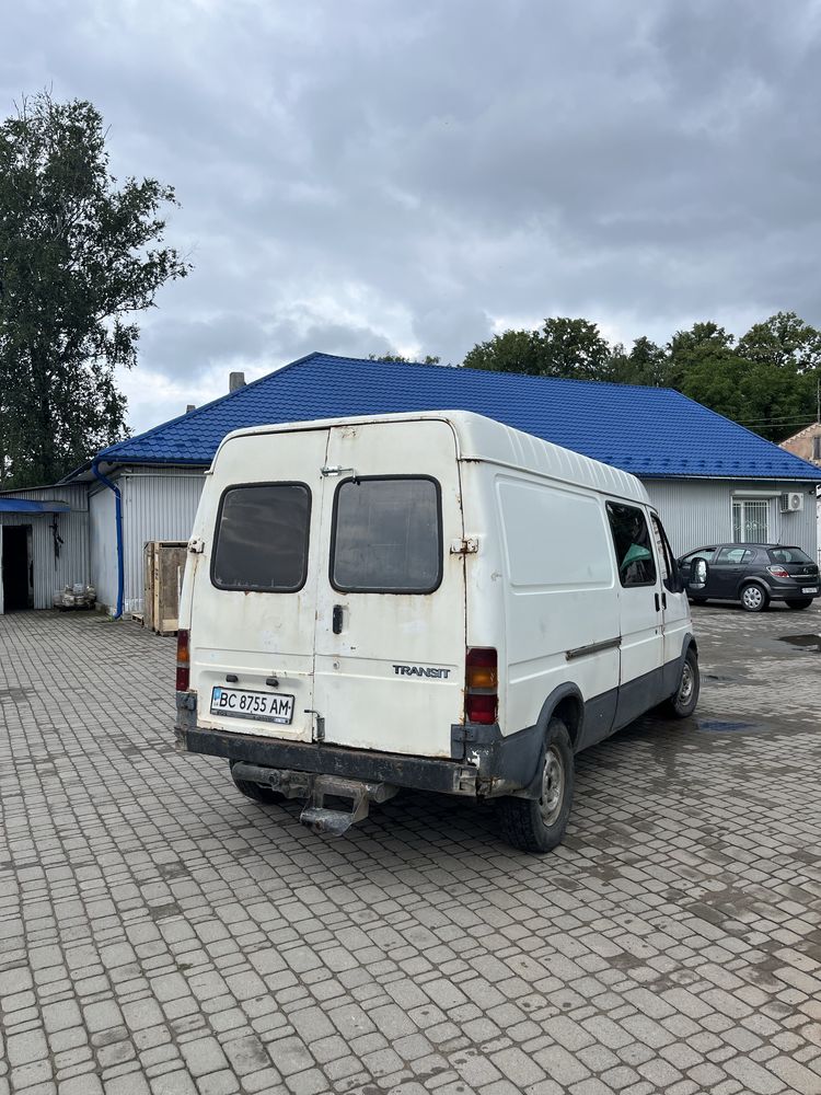 Бус форд транзит 1994 року