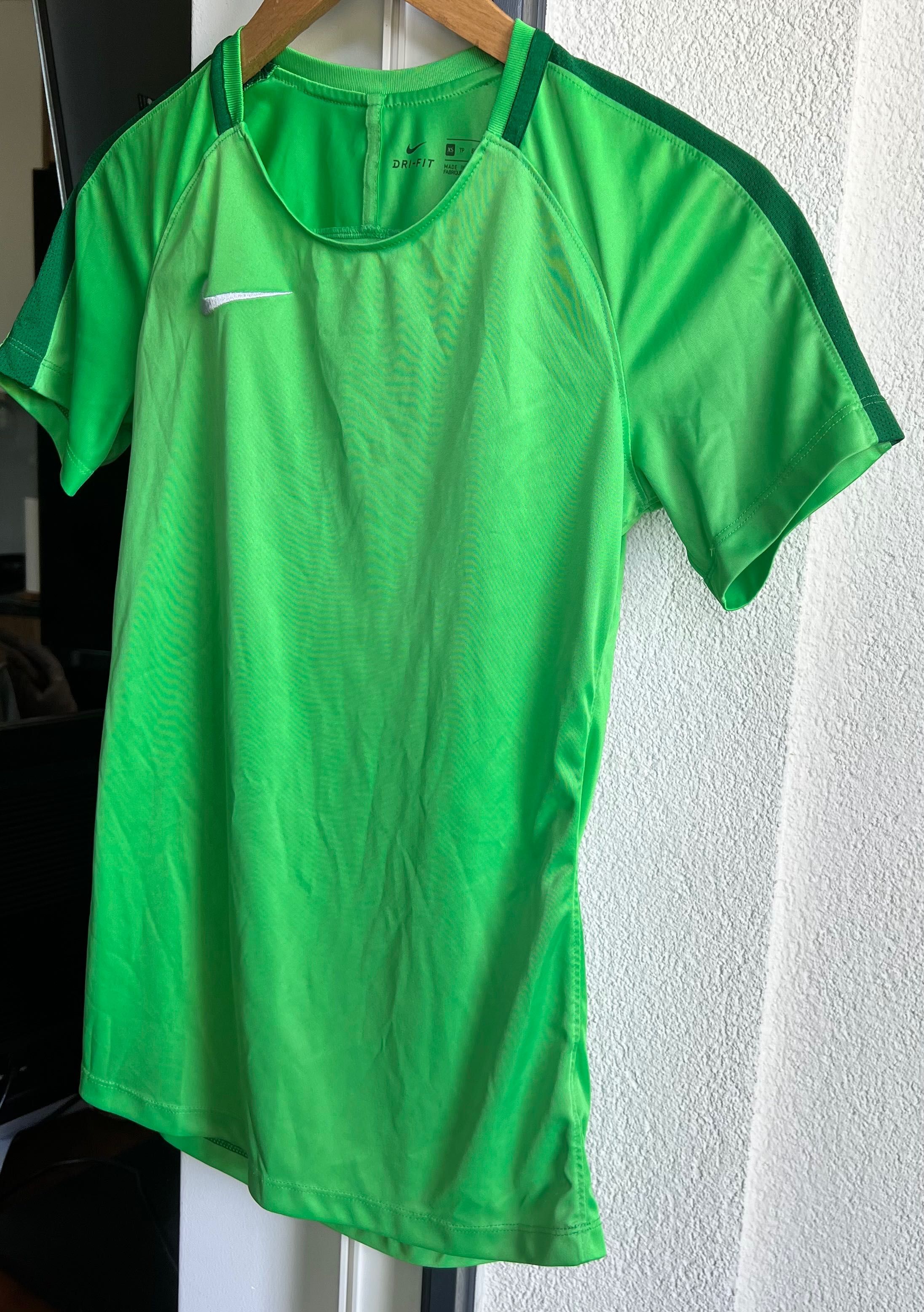 Sportowa koszulka damska Nike 34