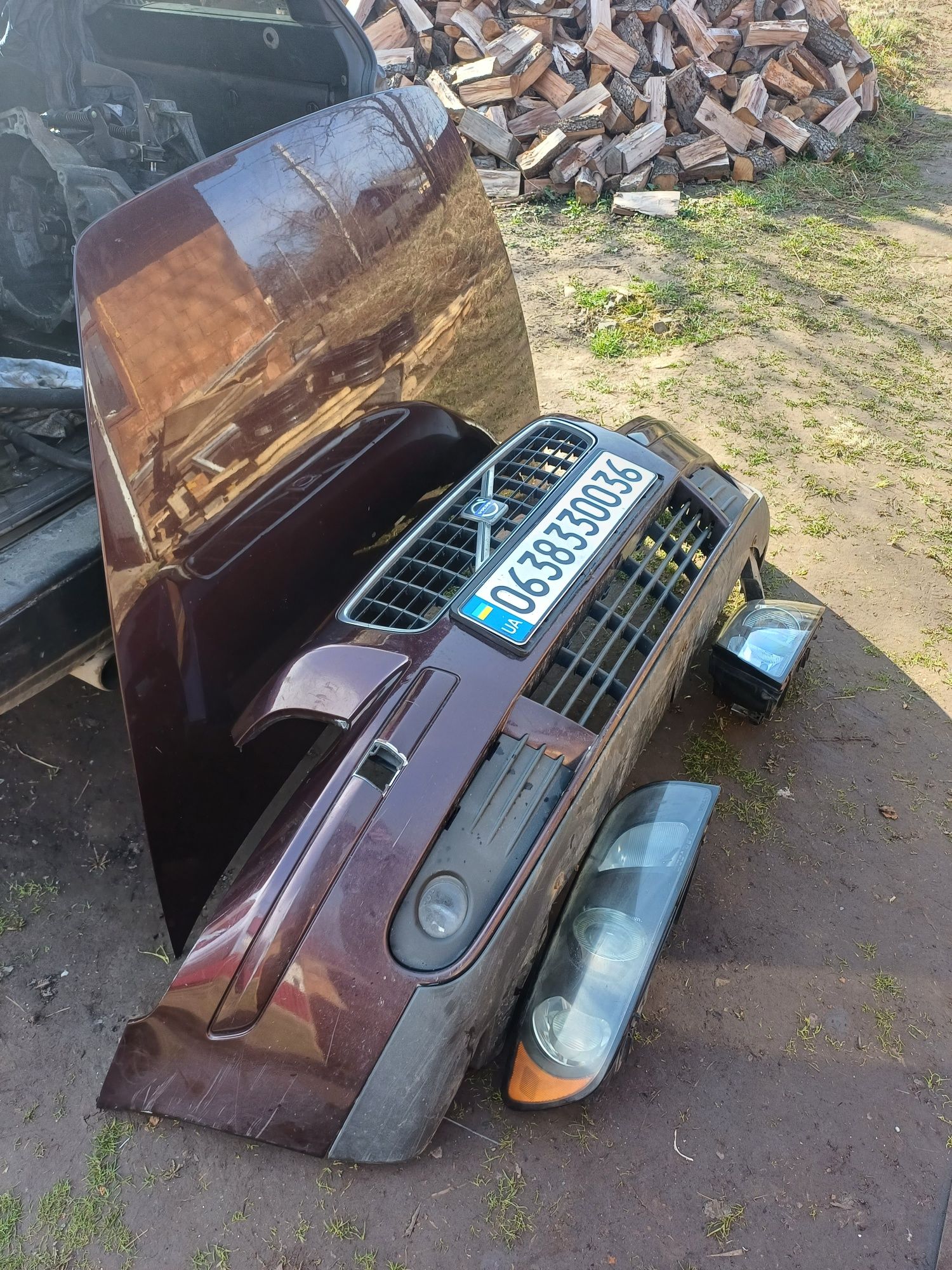 Volvo S40 V50 передній бамбер 04-08r