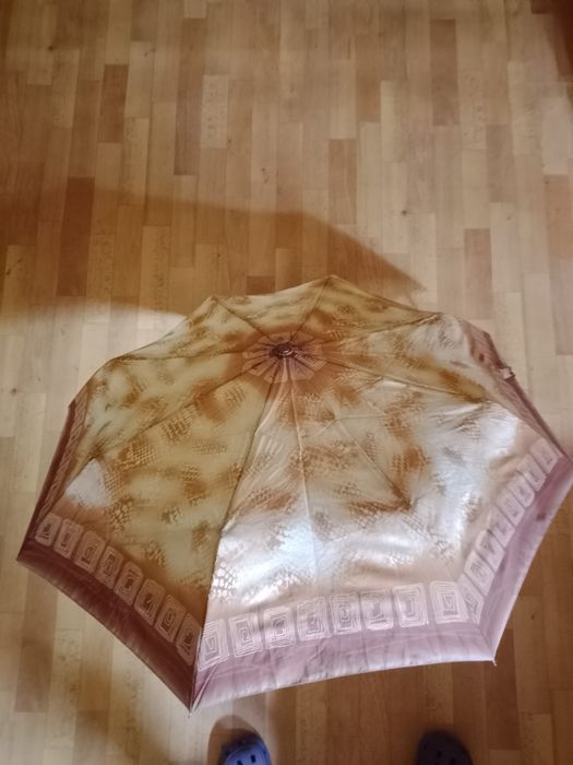 Stary parasol śr. 105cm automatyczny