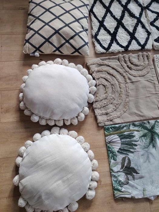 Poduszki boho pompony