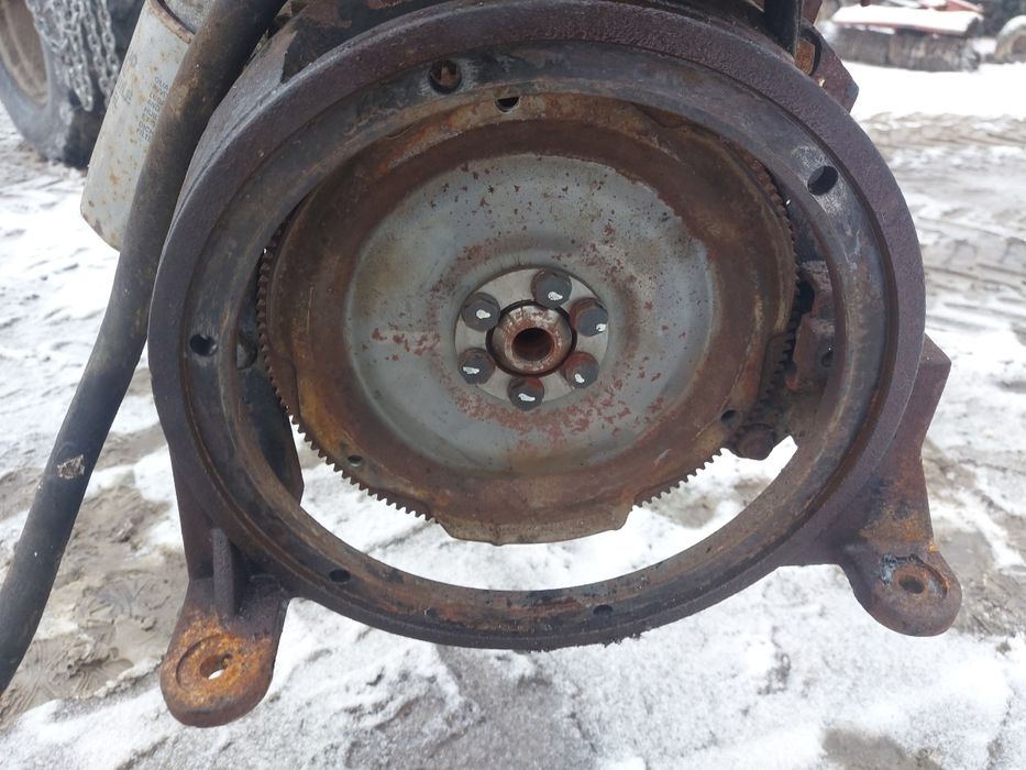Silnik do ładowarki miniładowarki koparki wozidła 4cyl alternator