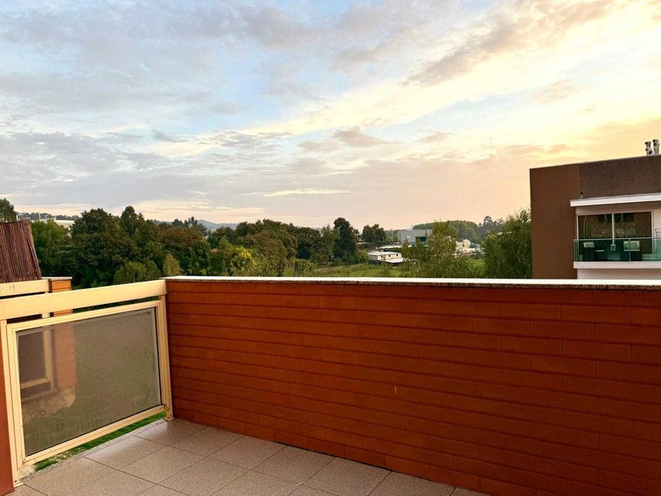 Alugo apartamento t3