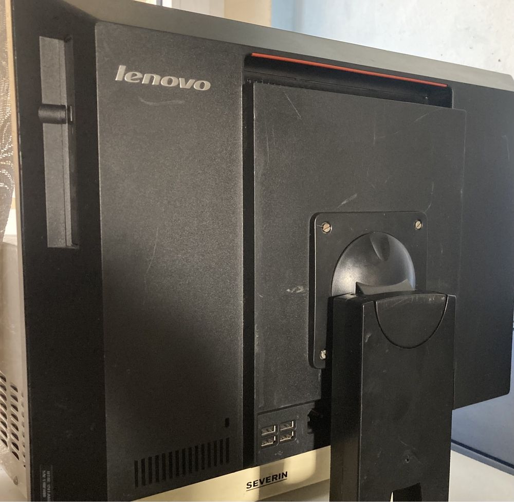 Komputer Lenowo Thingcentre  N71z -Intel i5