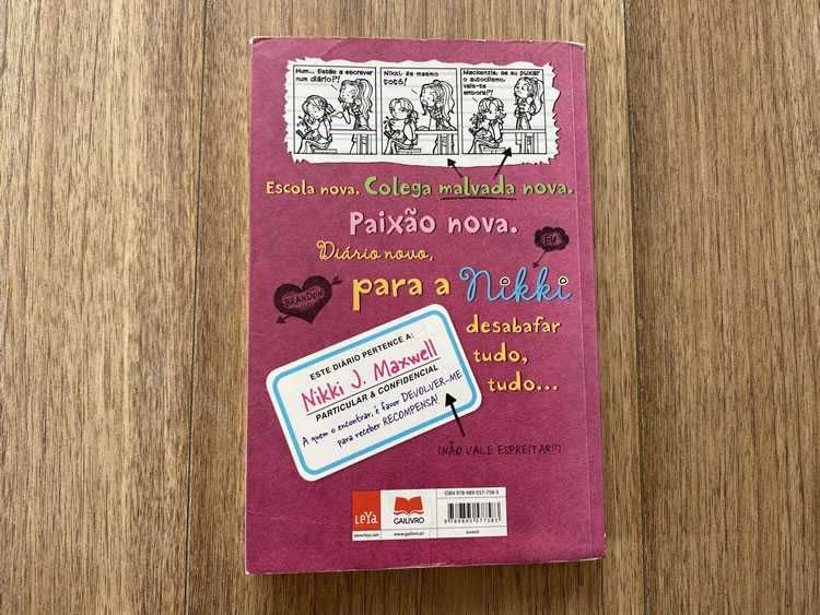 Livro Diário de uma Totó - Histórias deuma Vida POUCO ou NADA Fabulosa