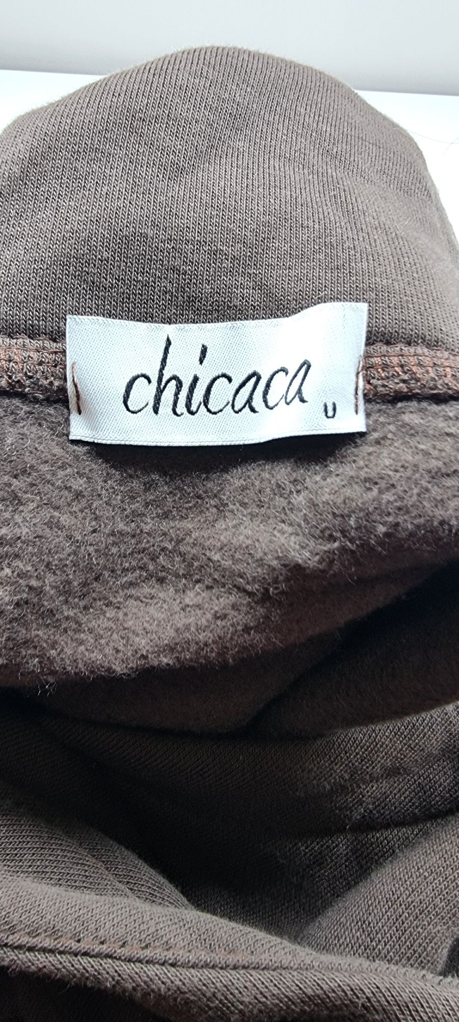 Bluza brązowa rozm uniwersalny  firmy Chicaca