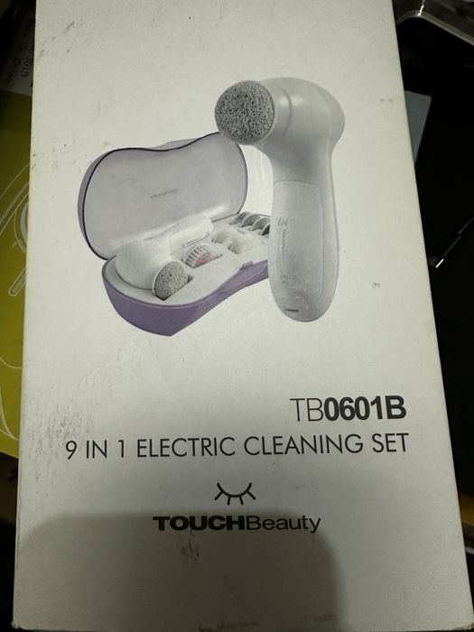 Електричний набір для чищення обличчя 9 в 1 TOUCHBeauty TB0601B
