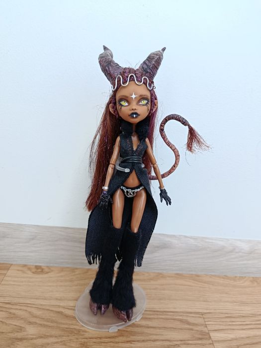 Ооак ляльки Монстер Хай Хеллоуїн