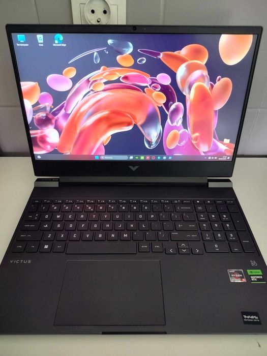 Laptop HP Victus 15/ Ryzen 5 5600H/ RTX 3050/WIN11