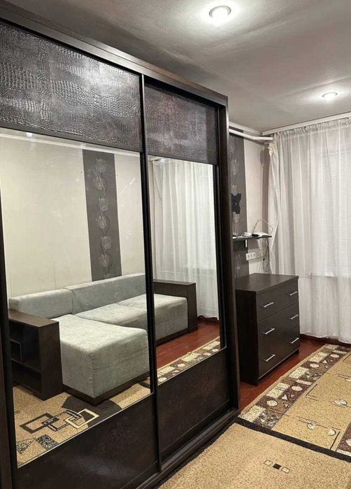 Здається затишна кімната-студія по вул. Забарівка