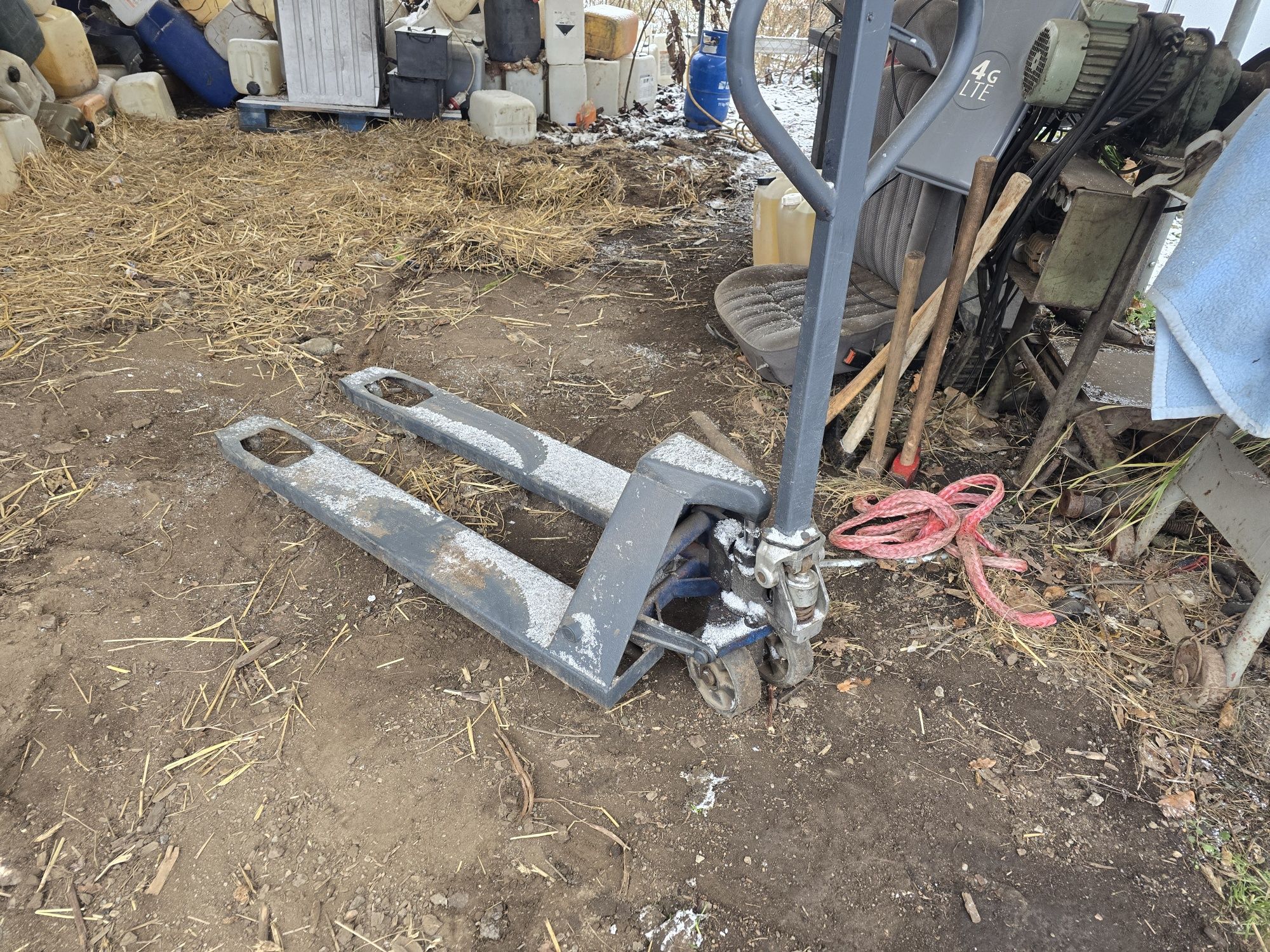 Paleciak 2.5t wozek paletowy