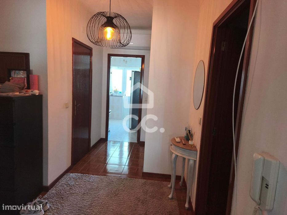 Apartamento T2 em Novais