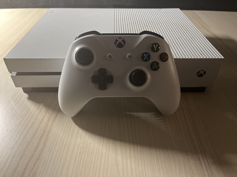 Xbox One S 1TB + oryginalny pad