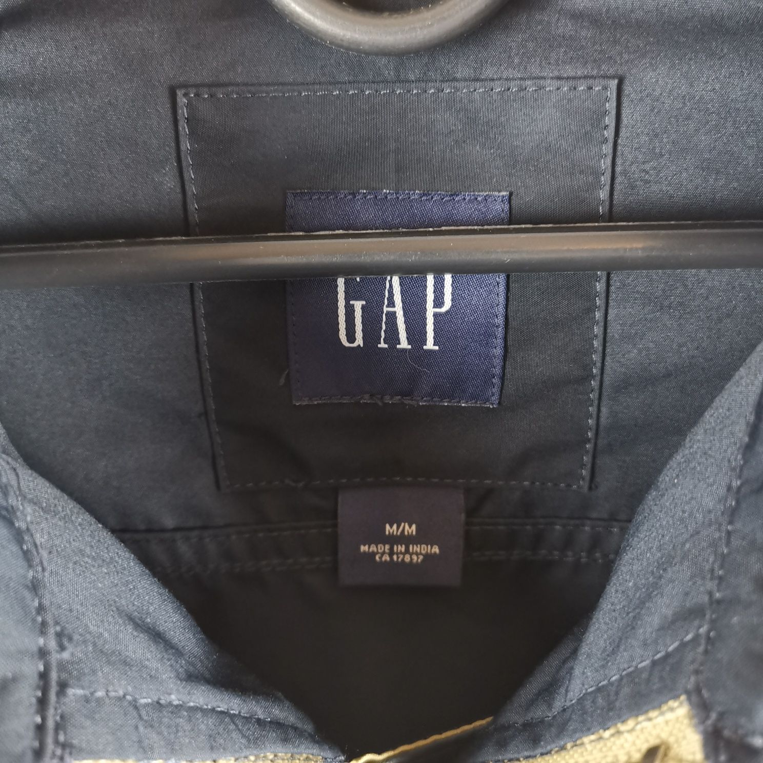 Куртка мультипокет от Gap, размер М