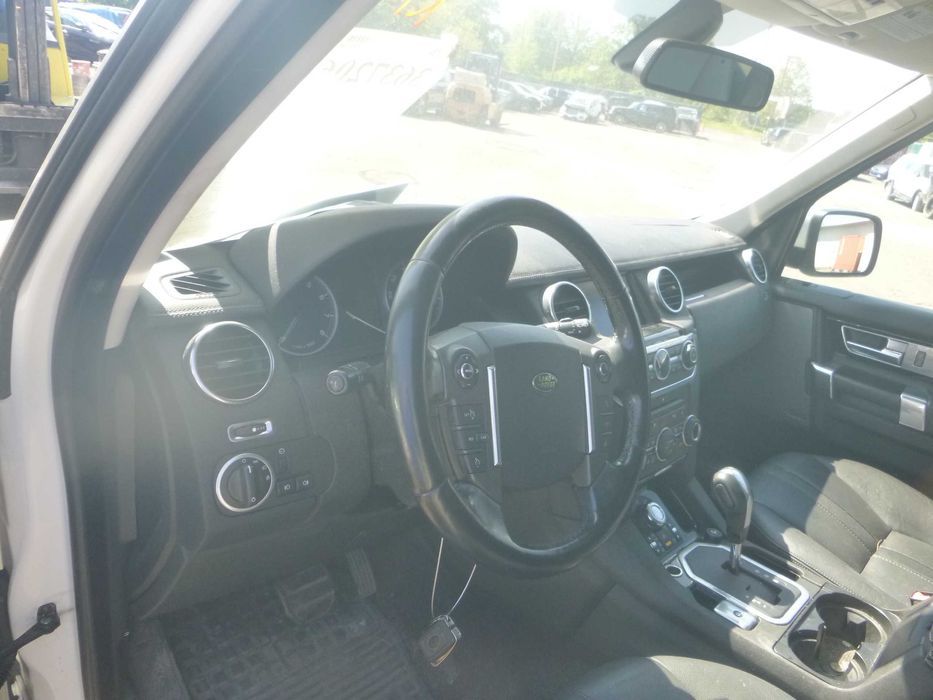 Разборка ЛендРовер Дискавери 4 ШРОТ. Запчасти Land Rover Discovery 4