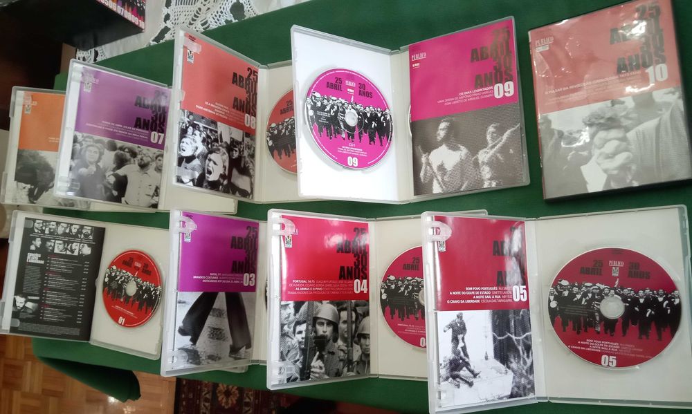 25 de Abril - 30 Anos - Colecção do Jornal Público				- - - - -	11 DVD