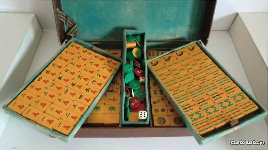 Jogo de Mahjong antigo (1920/1930) completo - baquelite chinesa