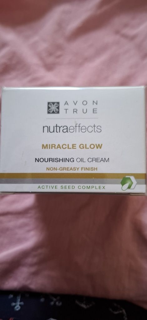 Nowe kremy do twarzy  Avon true natura effects