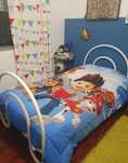 Cama solteito de ferro