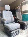 Сиденье пилот Mercedes Sprinter, Volkswagen LT с подлокотником