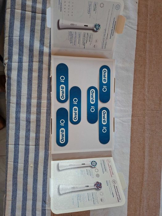 6x Końcówki do szczoteczki elektrycznej Oral-B iO Ultimate Clean White