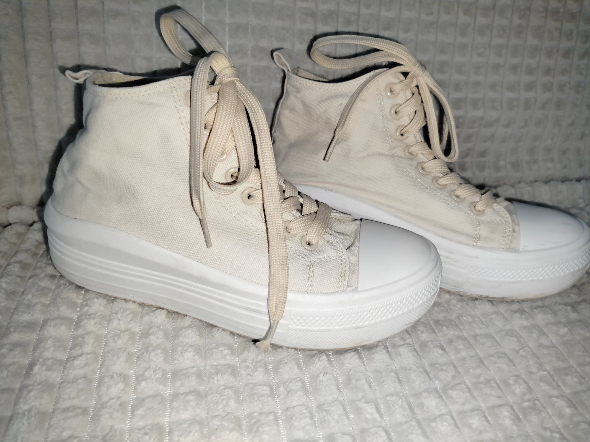 Buty na koturnie trampki r 37