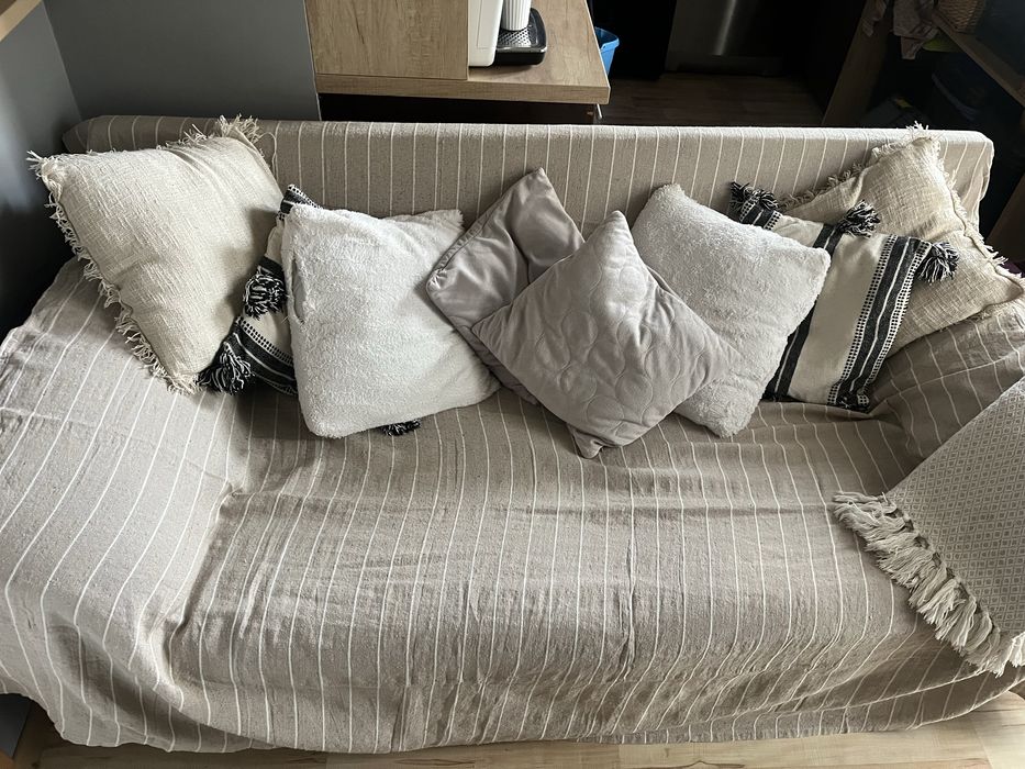 Sofa rozkladana dwuosobowa