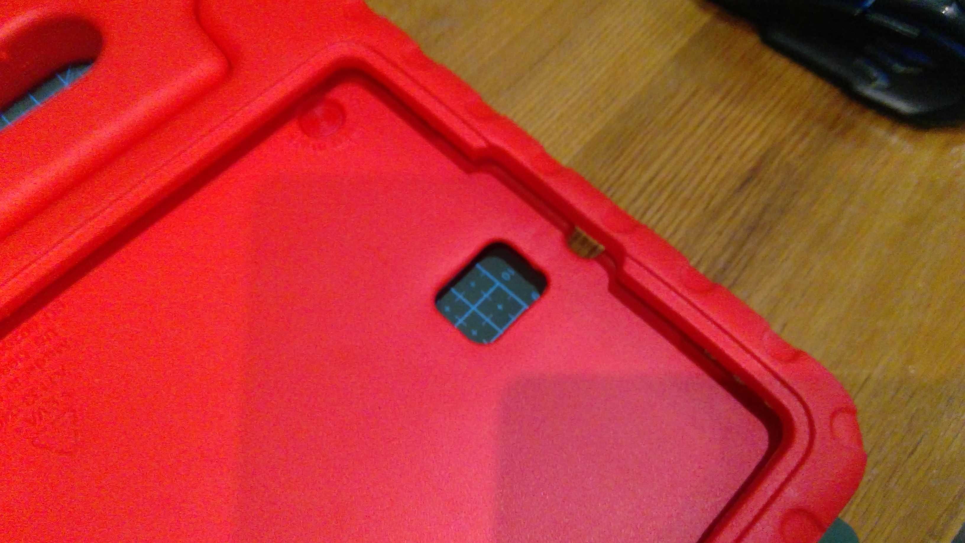 Etui model nieznany  E005