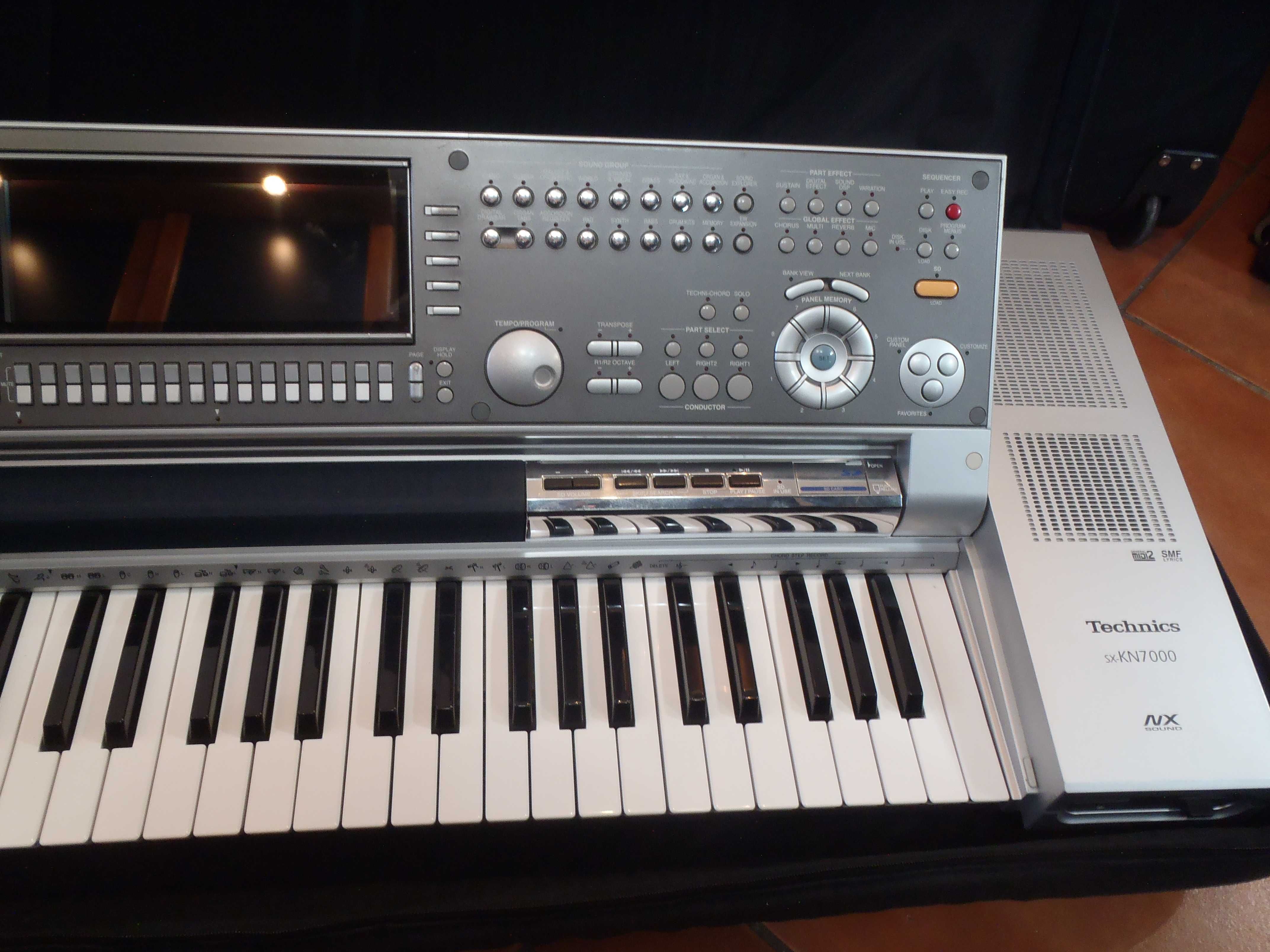 Sprzedam keyboard Technics SX-KN7000 + instrukcja polska + stojak