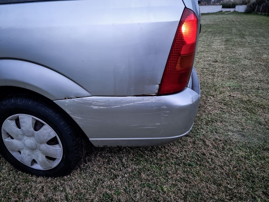 Ford Focus sw 1.4 ano 2000