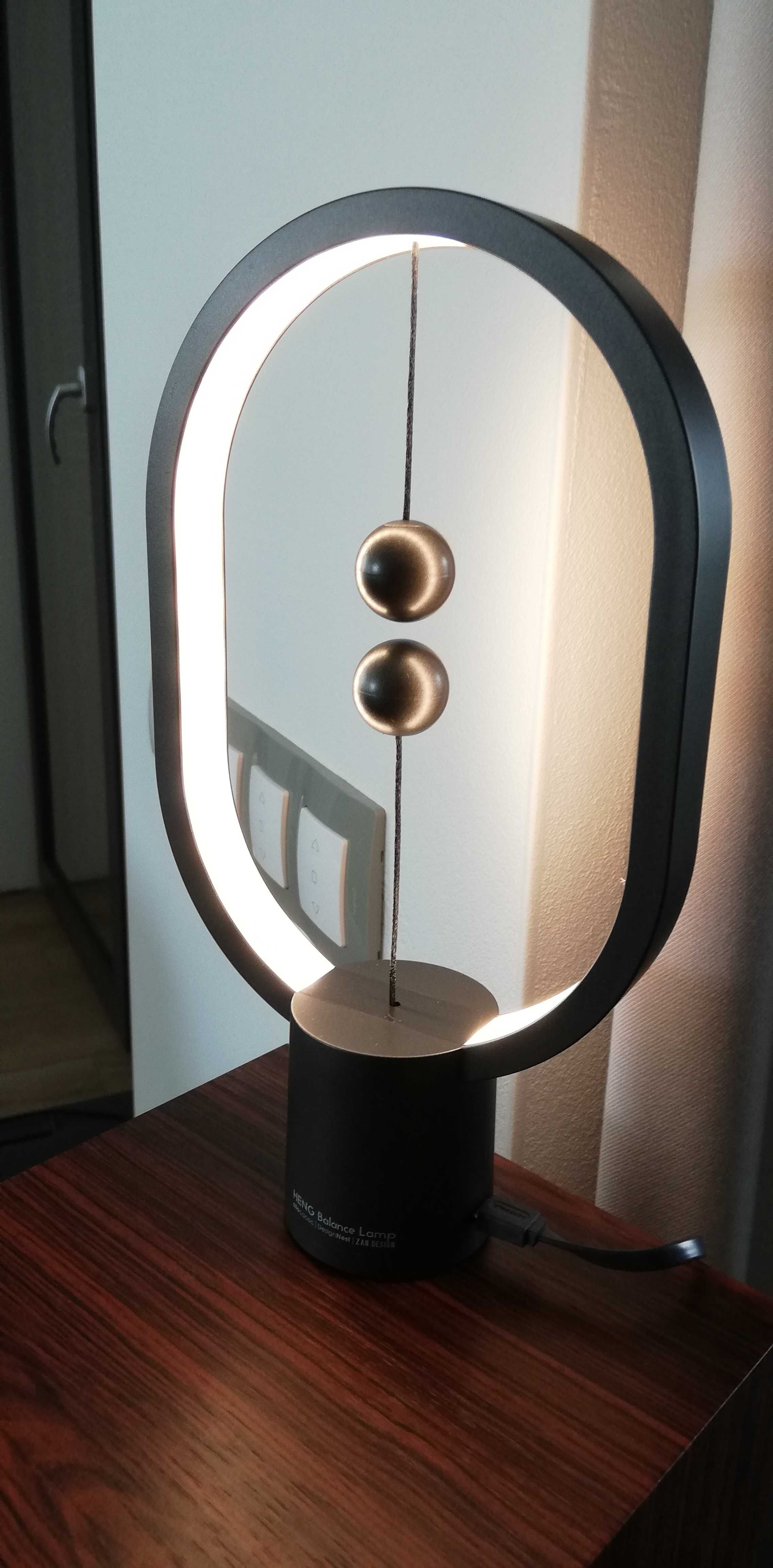 Lampka nocna Heng Balance LED Lamp mini grafitowa 3W