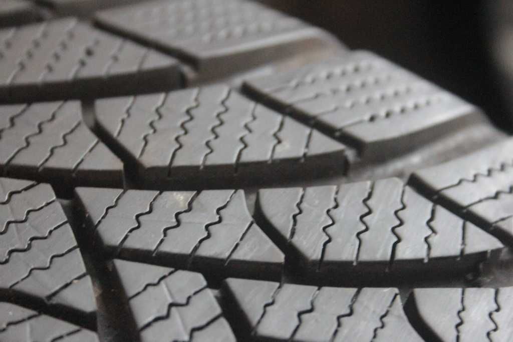 195/65/15 Semperit Speed-Grip 5 195/65 R15 91T 2x8mm