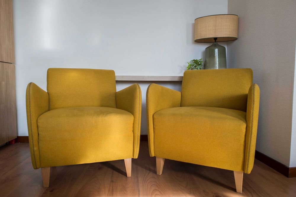 Conjunto com 2 Poltronas Modernas – Amarelo Mostarda