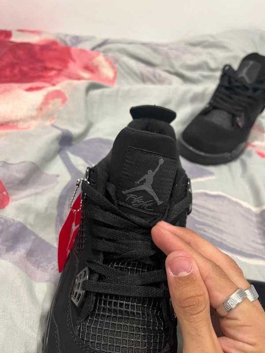 "Buty damskie Trampki"  Jordan 4 Retro Black cat rozmiar 44