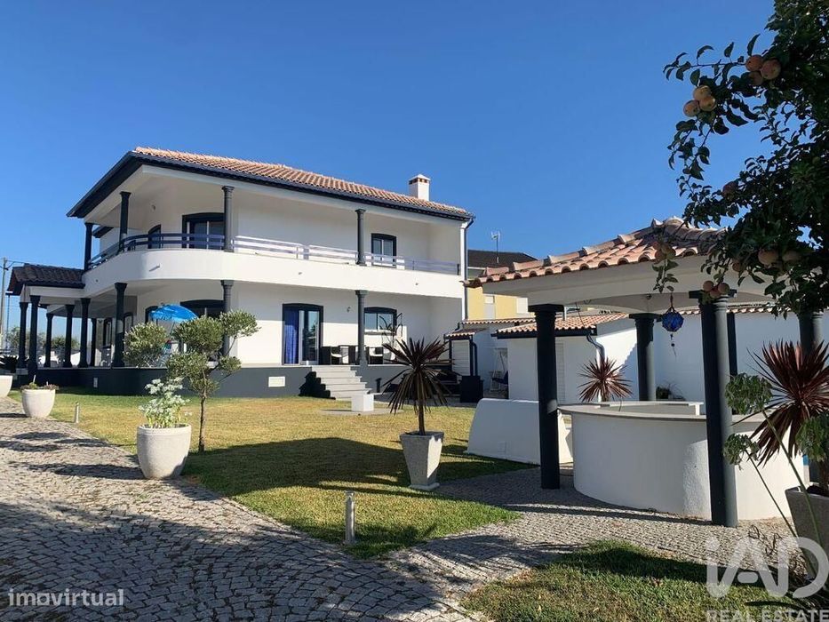 Casa / Villa T3 em Ervedal e Vila Franca da Beira de 266,00 m2