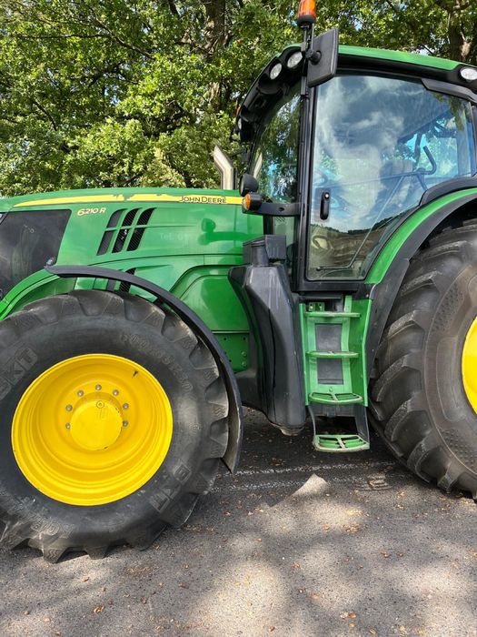 Ciagnik rolniczy John Deere 6210R 50km/h