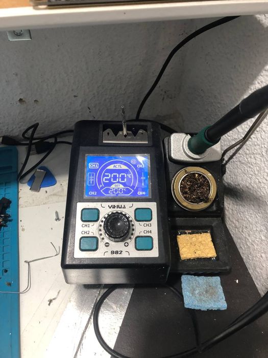 Kit completo de reparação de telemóveis ‒ estação de solda, microscópi