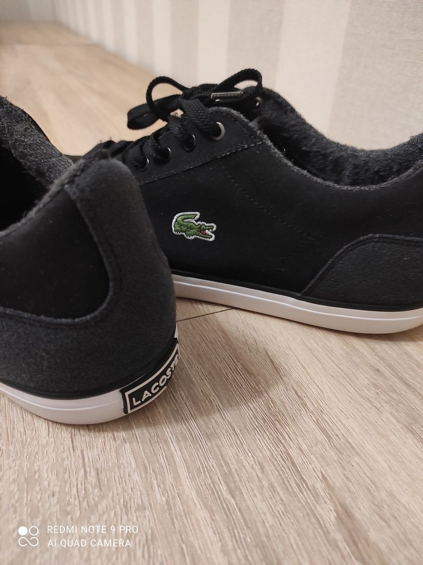 Продам кроссовки lacoste