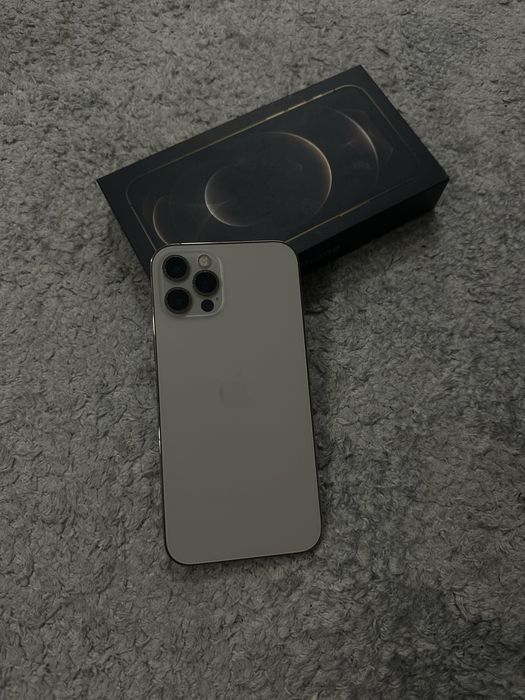 Iphone 12 Pro Dourado