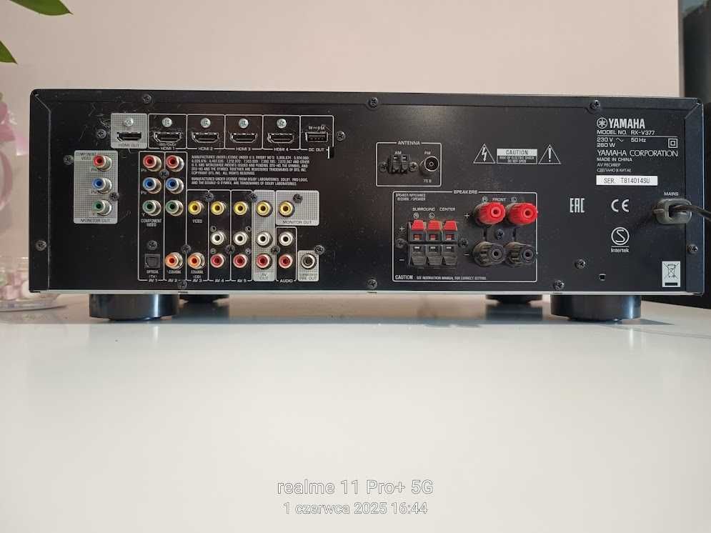 amplituner kina domowego  Yamaha RX-V377 .
