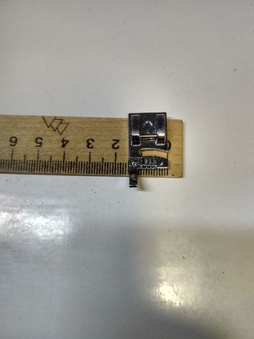 Лапка для бытовых швейных машин