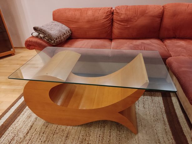 Stół drewniany ze szkłem
