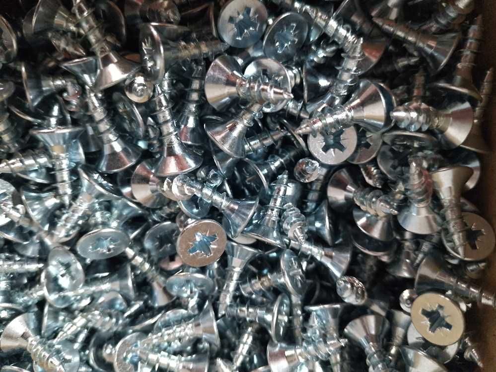lote de 1000 parafusos de aço 5,0 x 16 mm (1648)