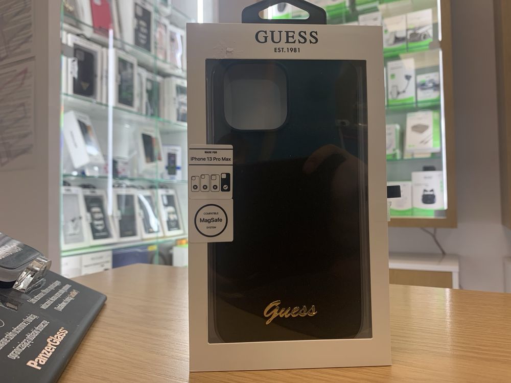 Etui Guess iPhone 13 Pro Max *Różne rodzaje*