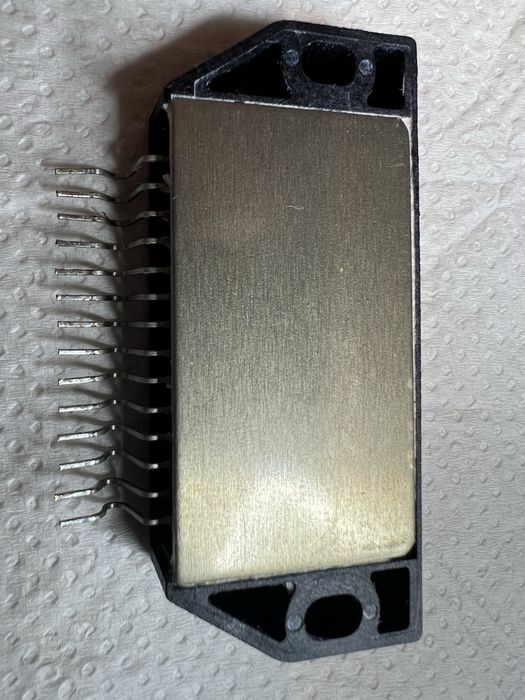 Hybryda STK442-050 wzmacniacz mocy