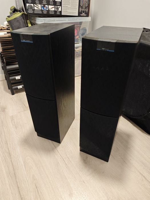 Colunas de pé KEF Q30 (par)