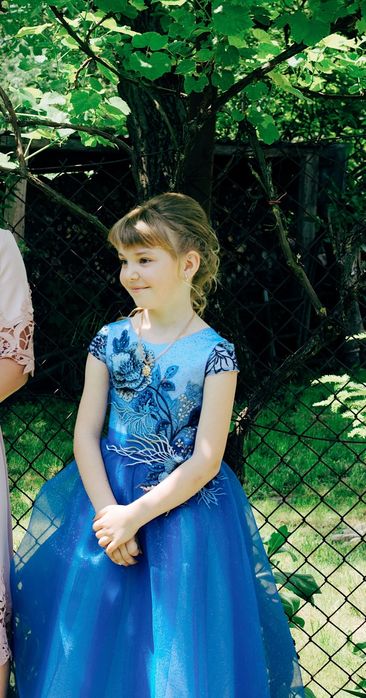 Неймовірна дитяча сукня