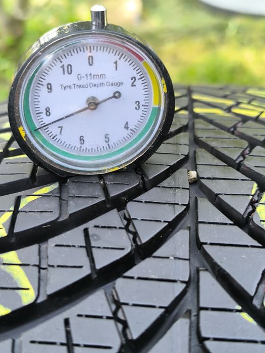 *Opony Goodyear Vector 4seasons 235/55/18 para