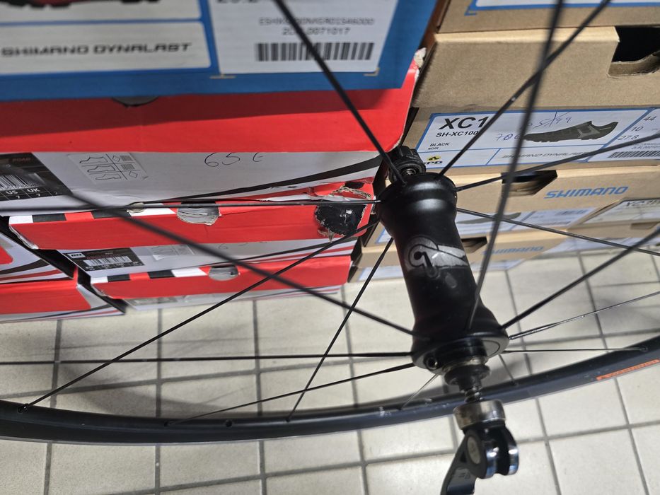 Roda fulcrum racing quattro estrada frente